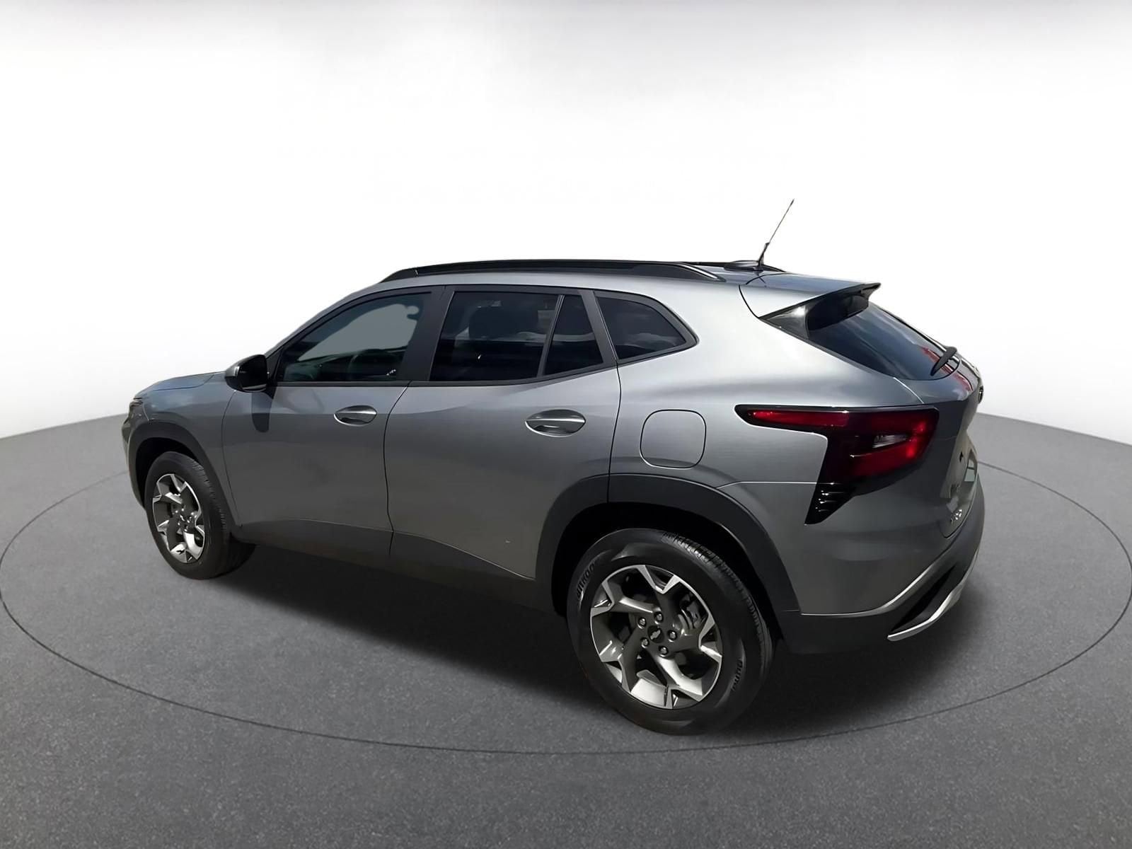 Thumbnail: 2025 Chevrolet Trax - 10