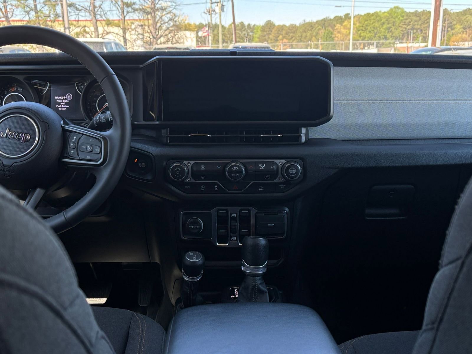 Thumbnail: 2025 Jeep Wrangler - 17