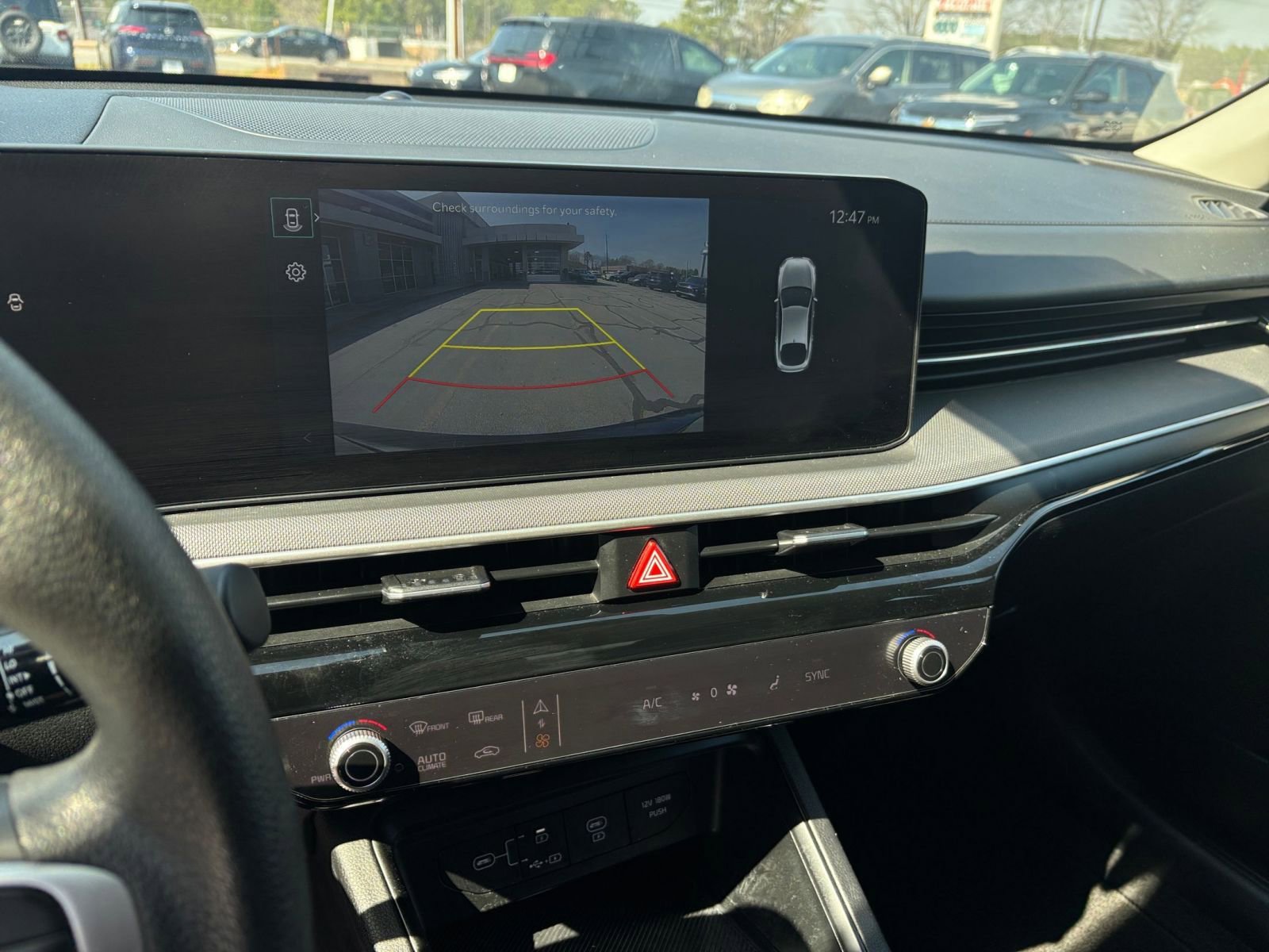 Thumbnail: 2025 Kia K5 - 25