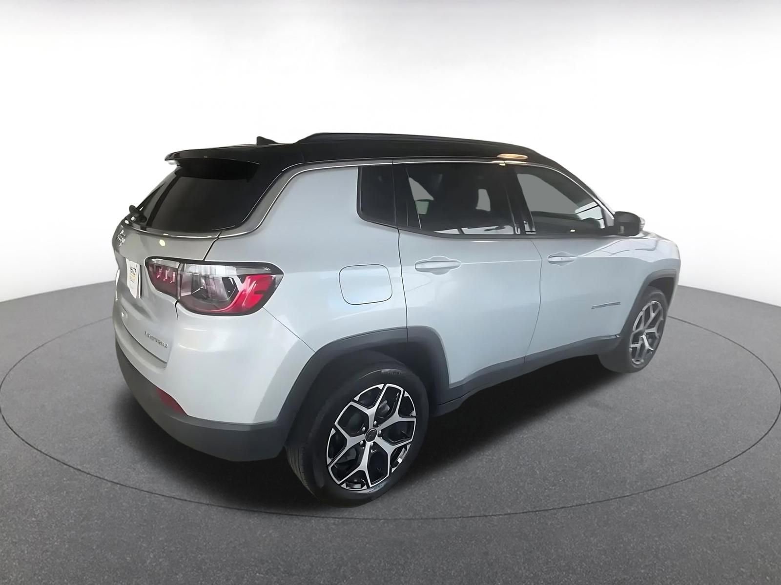 Thumbnail: 2025 Jeep Compass - 13