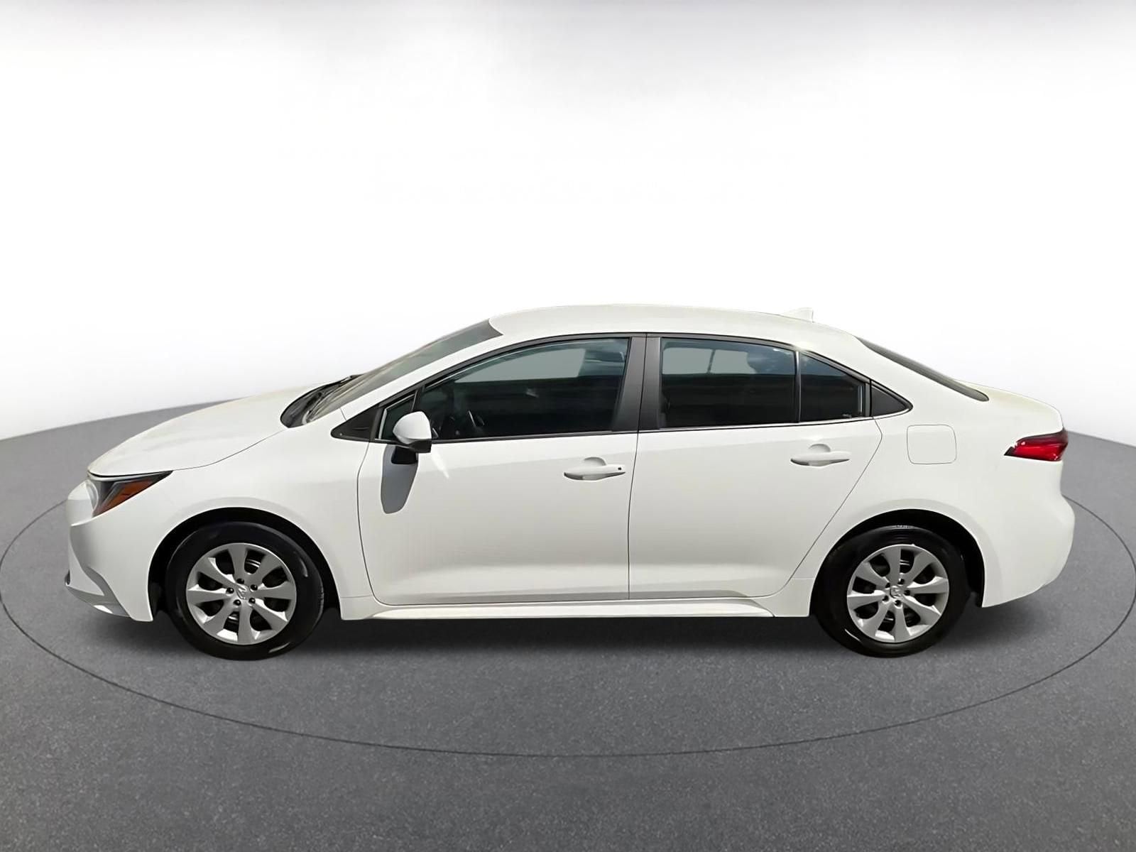 Thumbnail: 2025 Toyota Corolla - 8