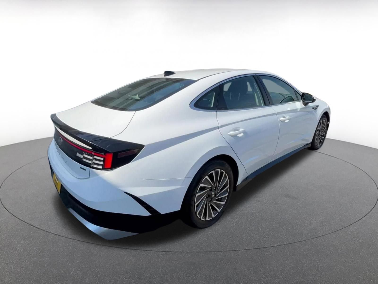 Thumbnail: 2025 Hyundai Sonata - 18
