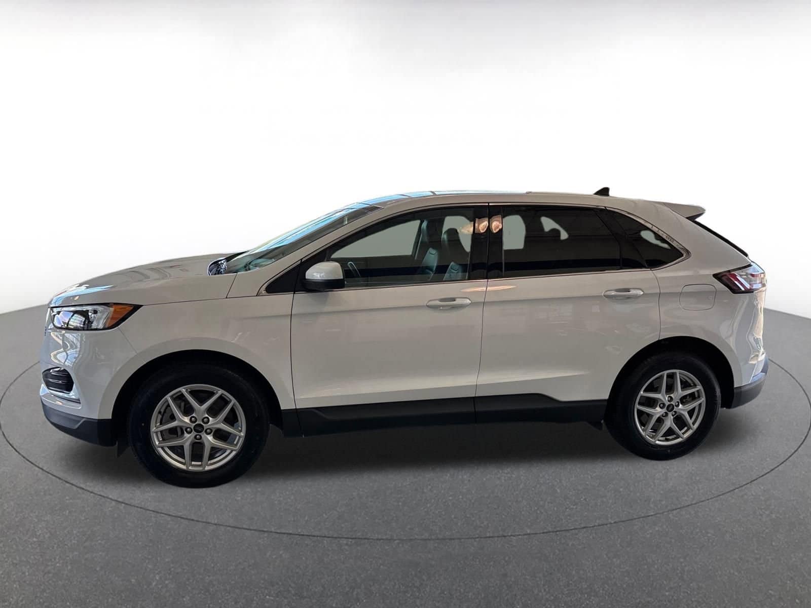 Thumbnail: 2024 Ford Edge - 13