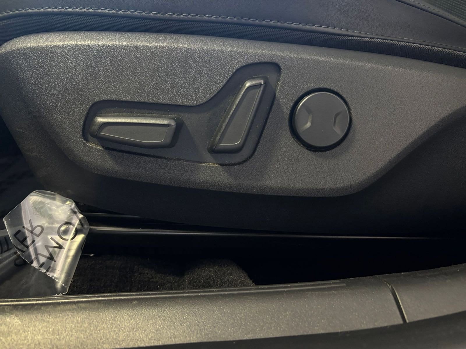 Thumbnail: 2023 Kia Niro - 28
