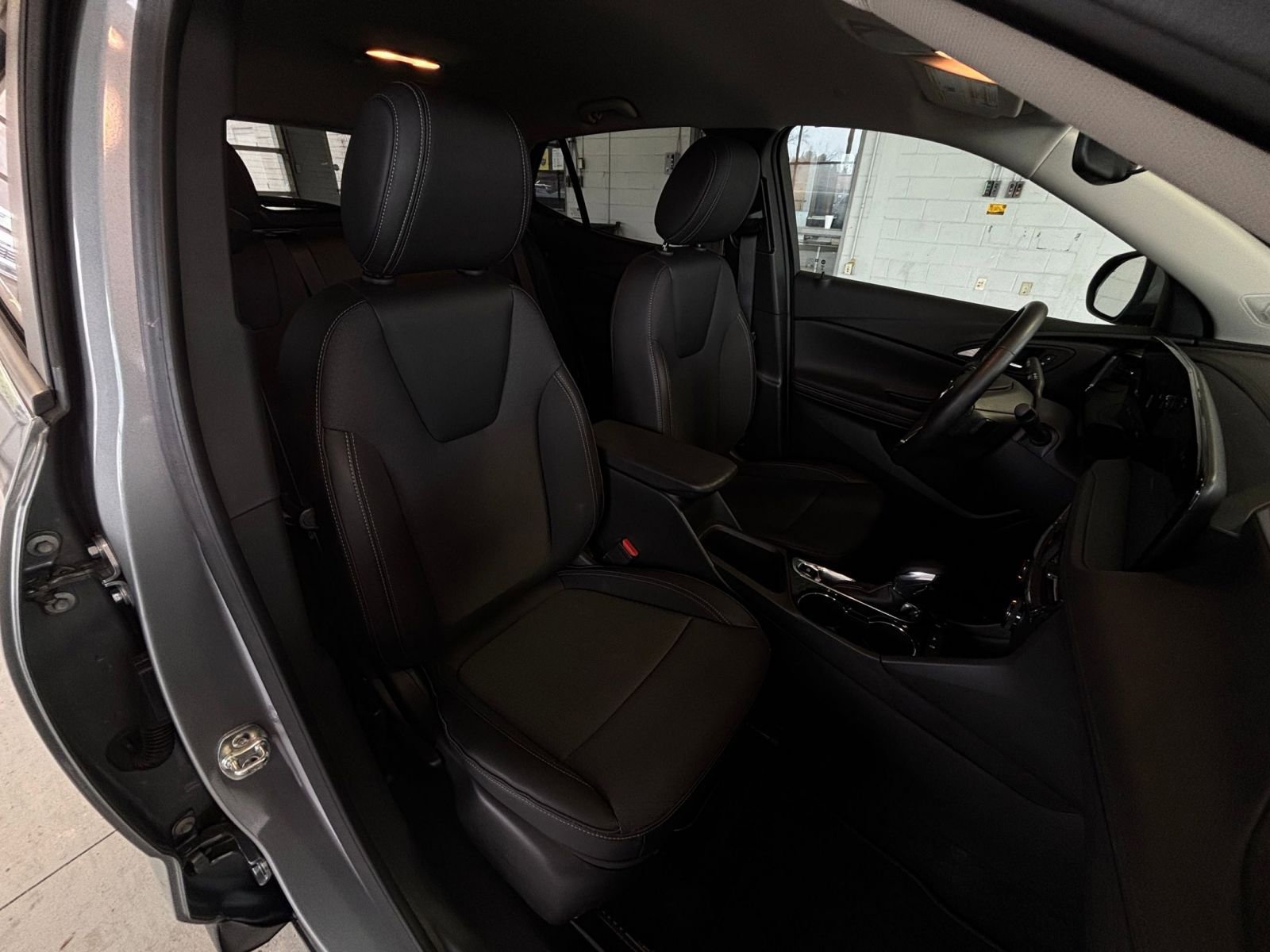 Thumbnail: 2025 Buick Encore GX - 35