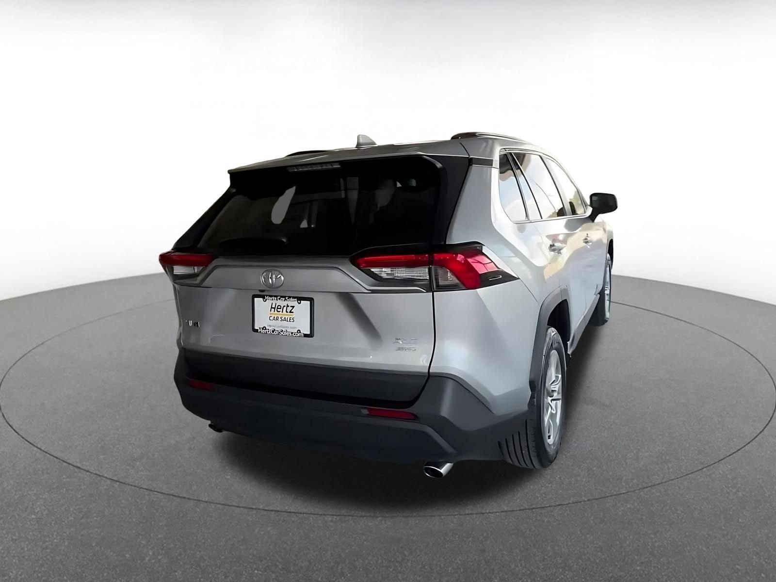 Thumbnail: 2025 Toyota RAV4 - 12