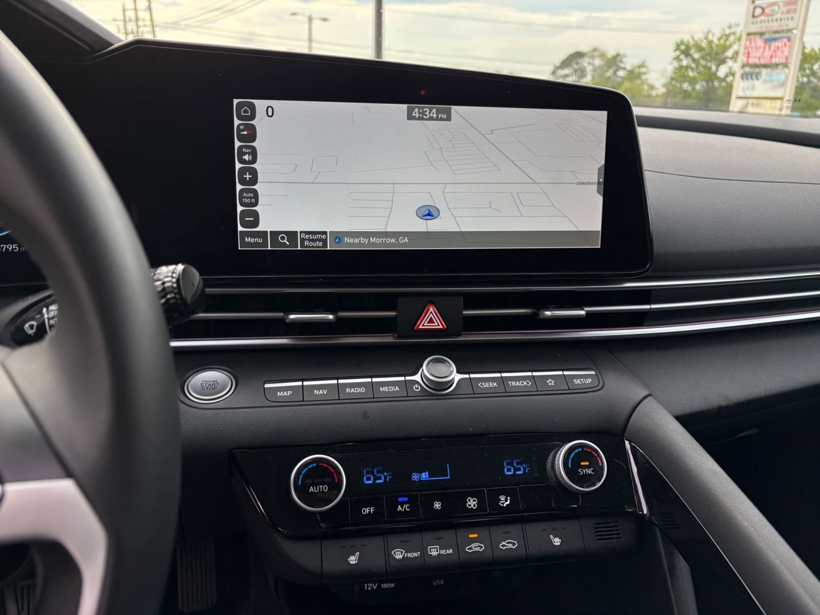 Thumbnail: 2025 Hyundai Elantra - 25