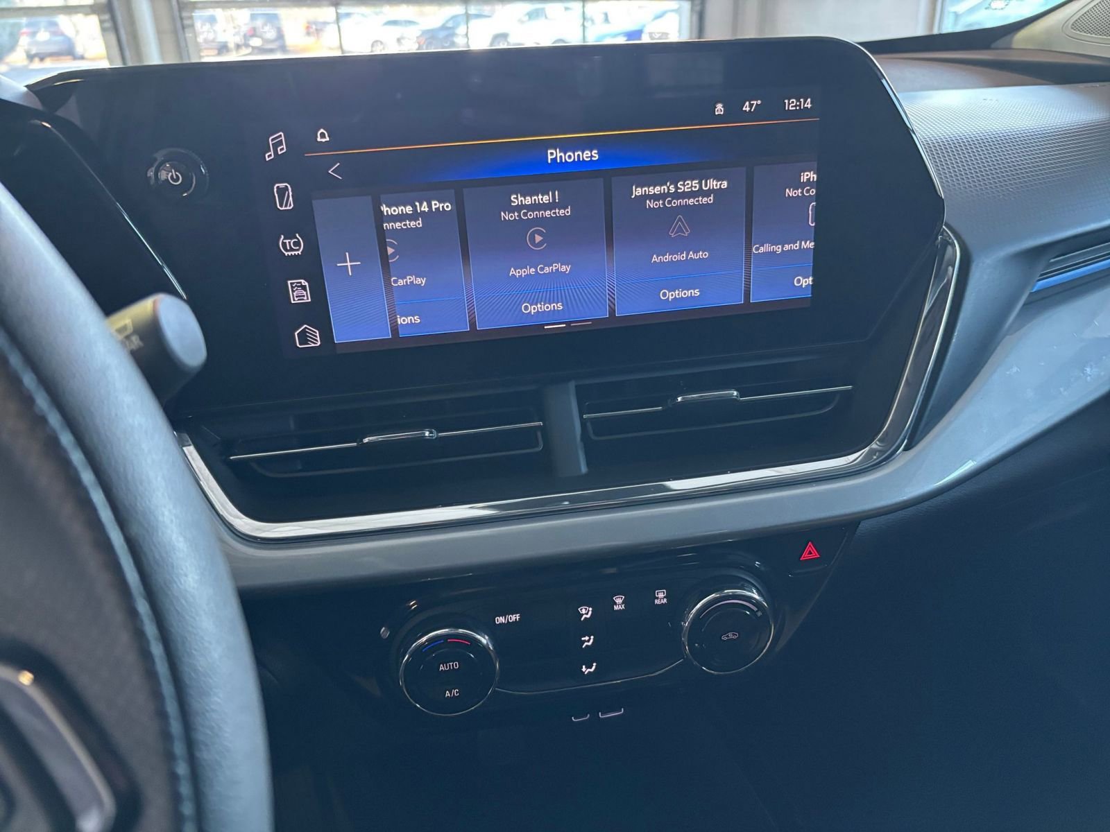 Thumbnail: 2025 Chevrolet Trax - 21