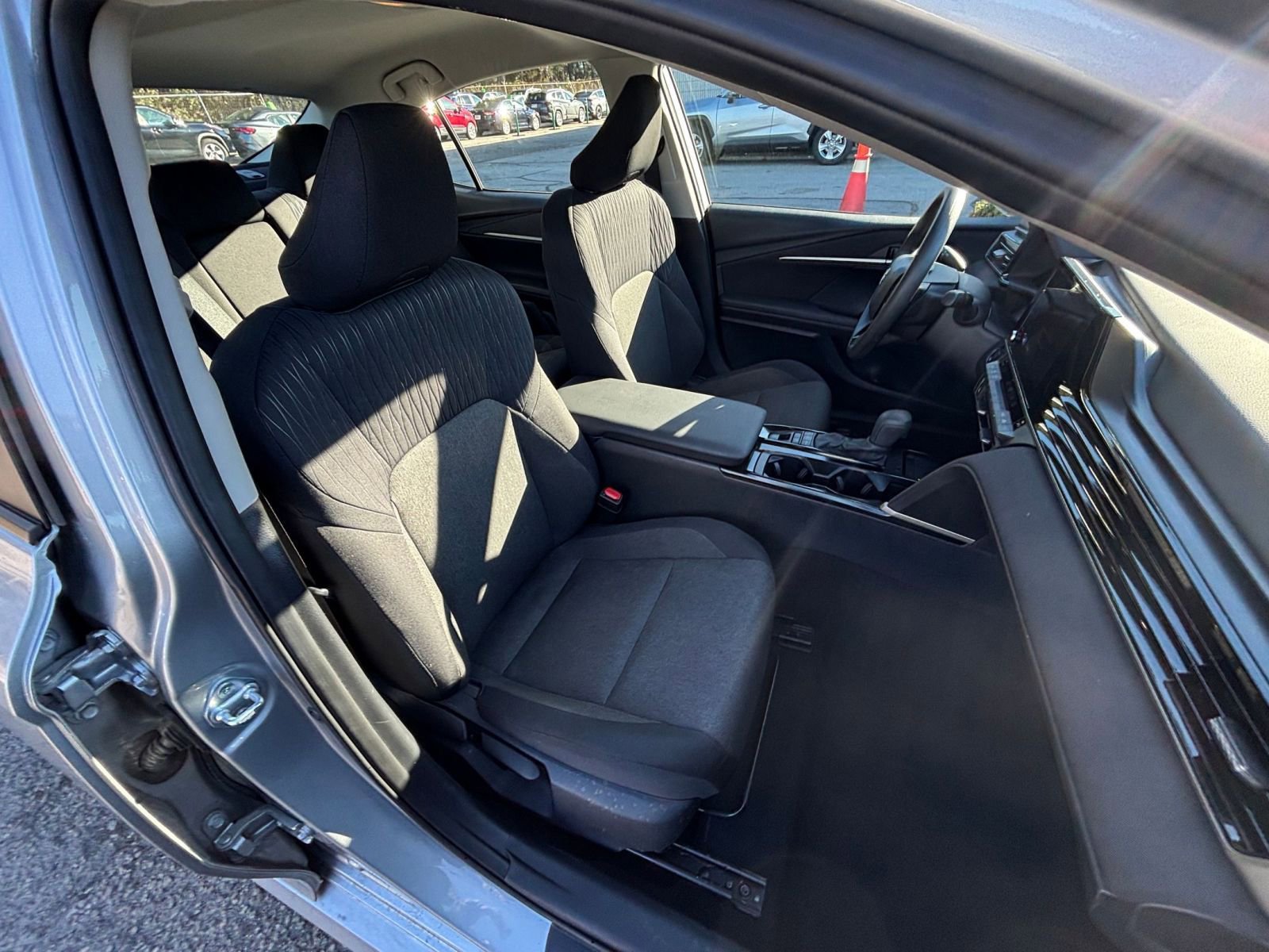 Thumbnail: 2025 Toyota Camry - 35