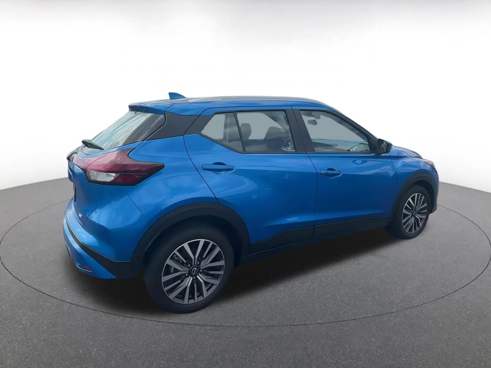 2024 Nissan Kicks SV 15
