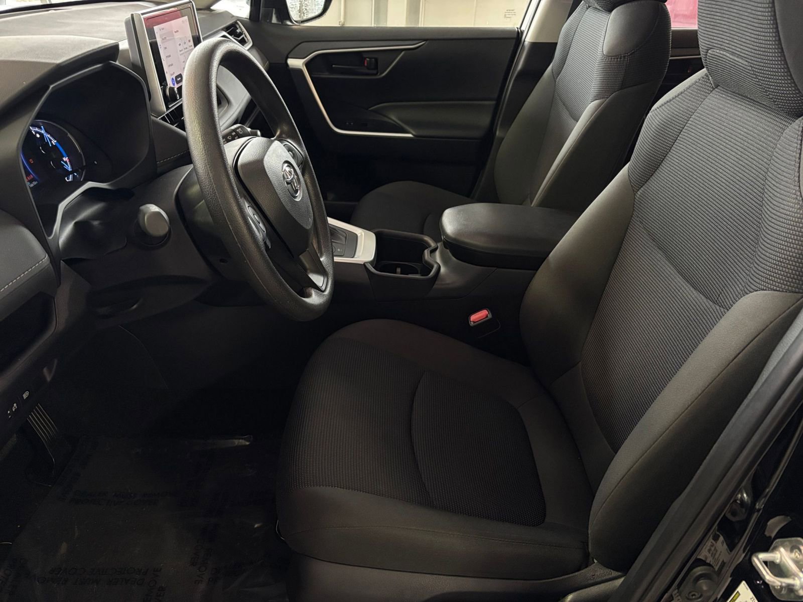 Thumbnail: 2025 Toyota RAV4 - 26