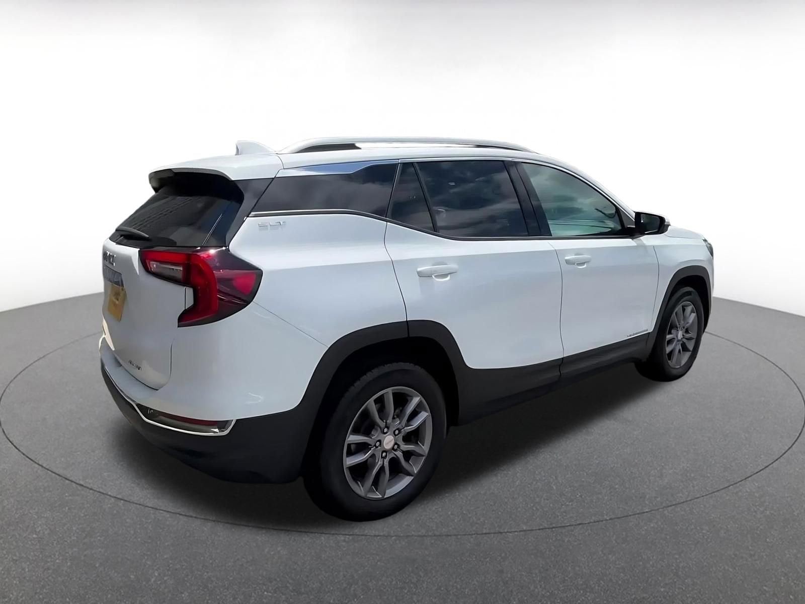 Thumbnail: 2024 GMC Terrain - 15