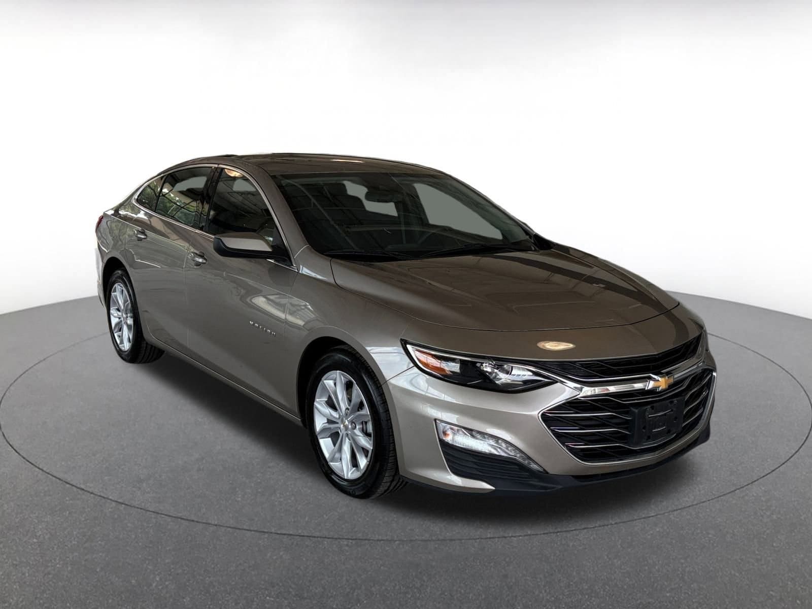 Thumbnail: 2024 Chevrolet Malibu - 1
