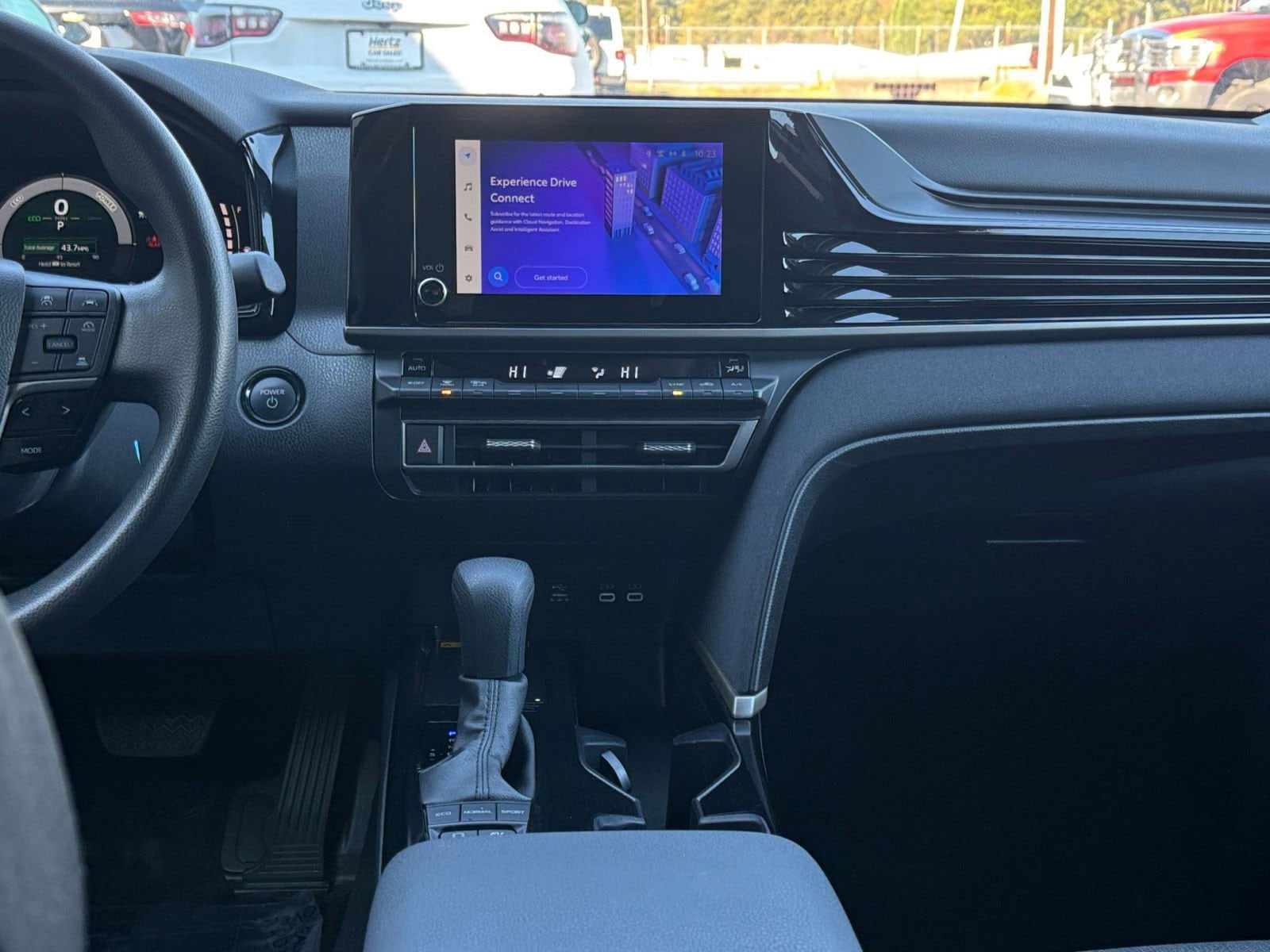 Thumbnail: 2025 Toyota Camry - 18