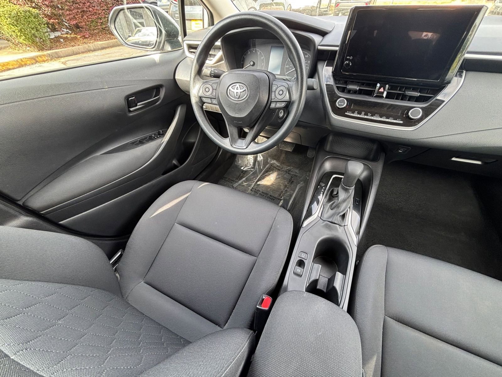 Thumbnail: 2025 Toyota Corolla - 33