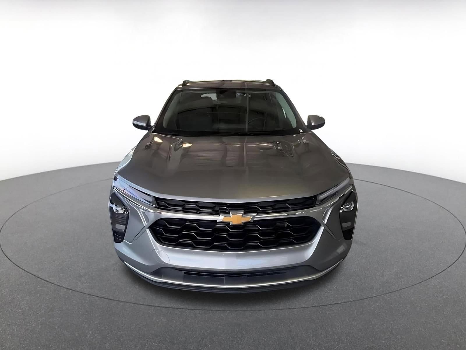 Thumbnail: 2025 Chevrolet Trax - 5