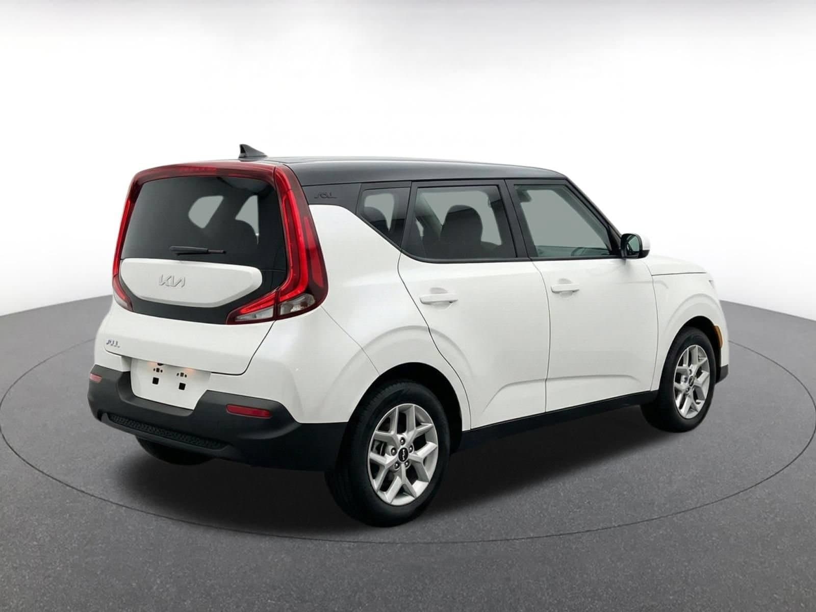 Thumbnail: 2025 Kia Soul - 8