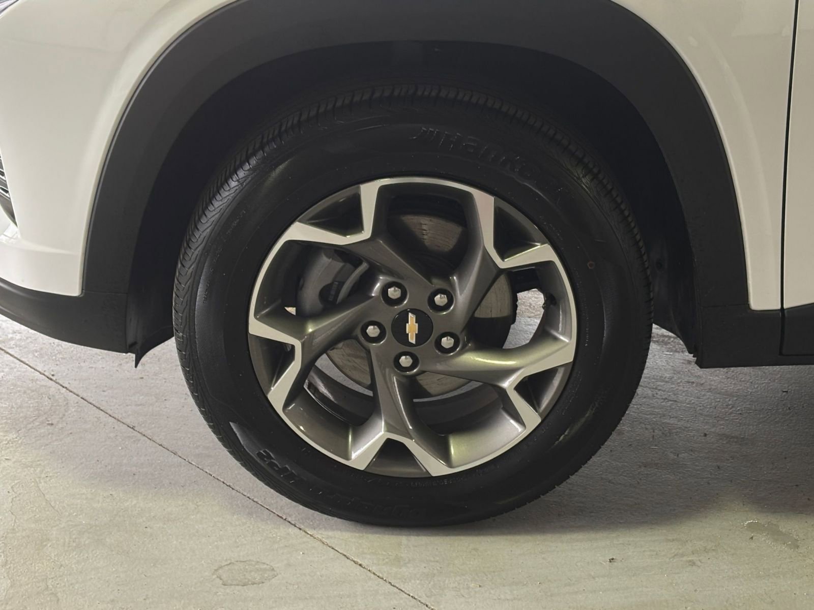 Thumbnail: 2025 Chevrolet Trax - 30