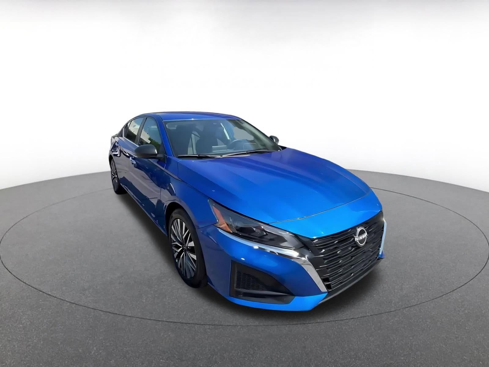 Thumbnail: 2025 Nissan Altima - 3