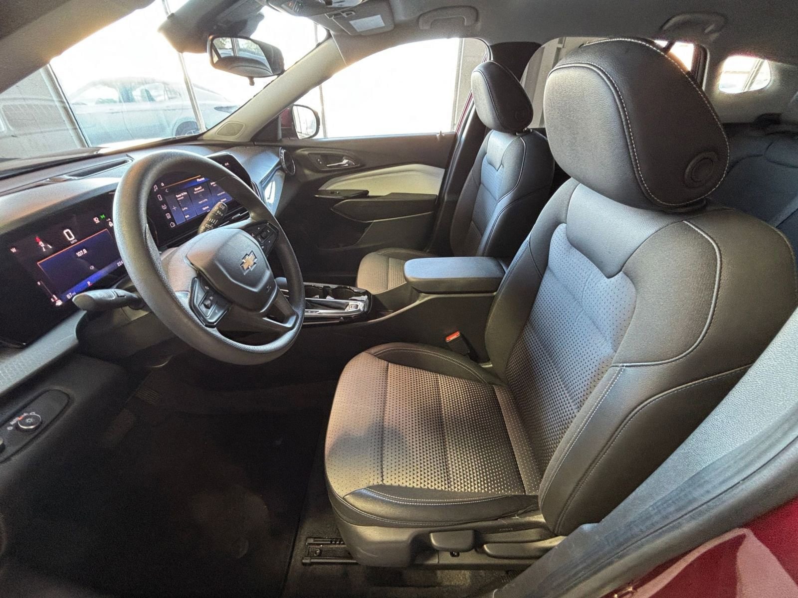 Thumbnail: 2025 Chevrolet Trax - 26