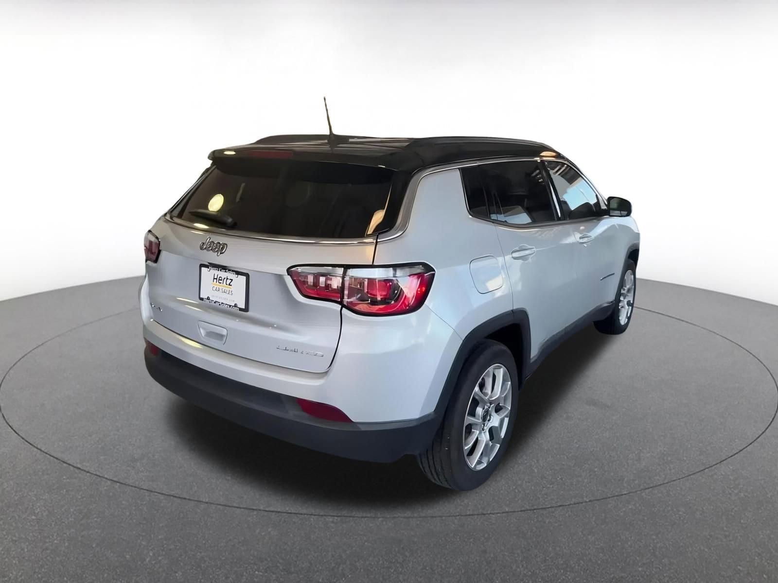 Thumbnail: 2025 Jeep Compass - 13