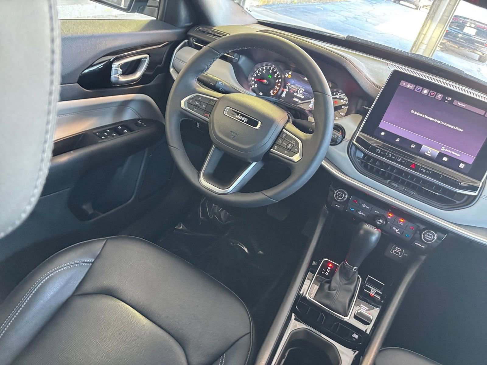 Thumbnail: 2025 Jeep Compass - 34