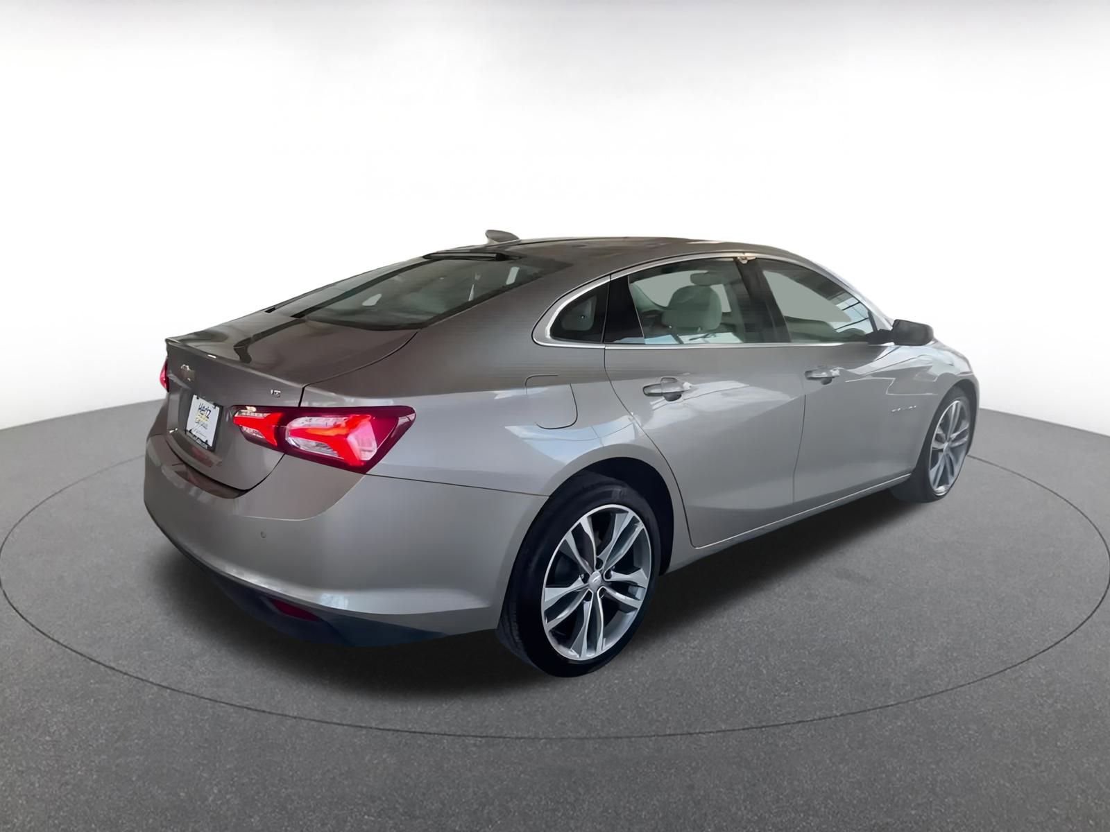 Thumbnail: 2024 Chevrolet Malibu - 15