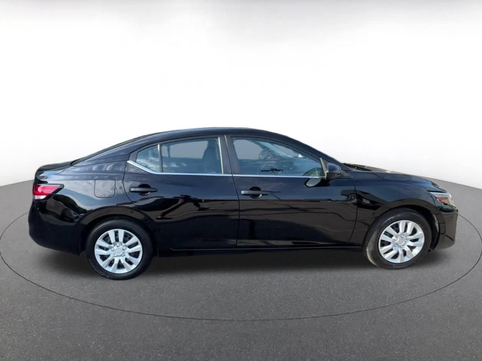 Thumbnail: 2025 Nissan Sentra - 13
