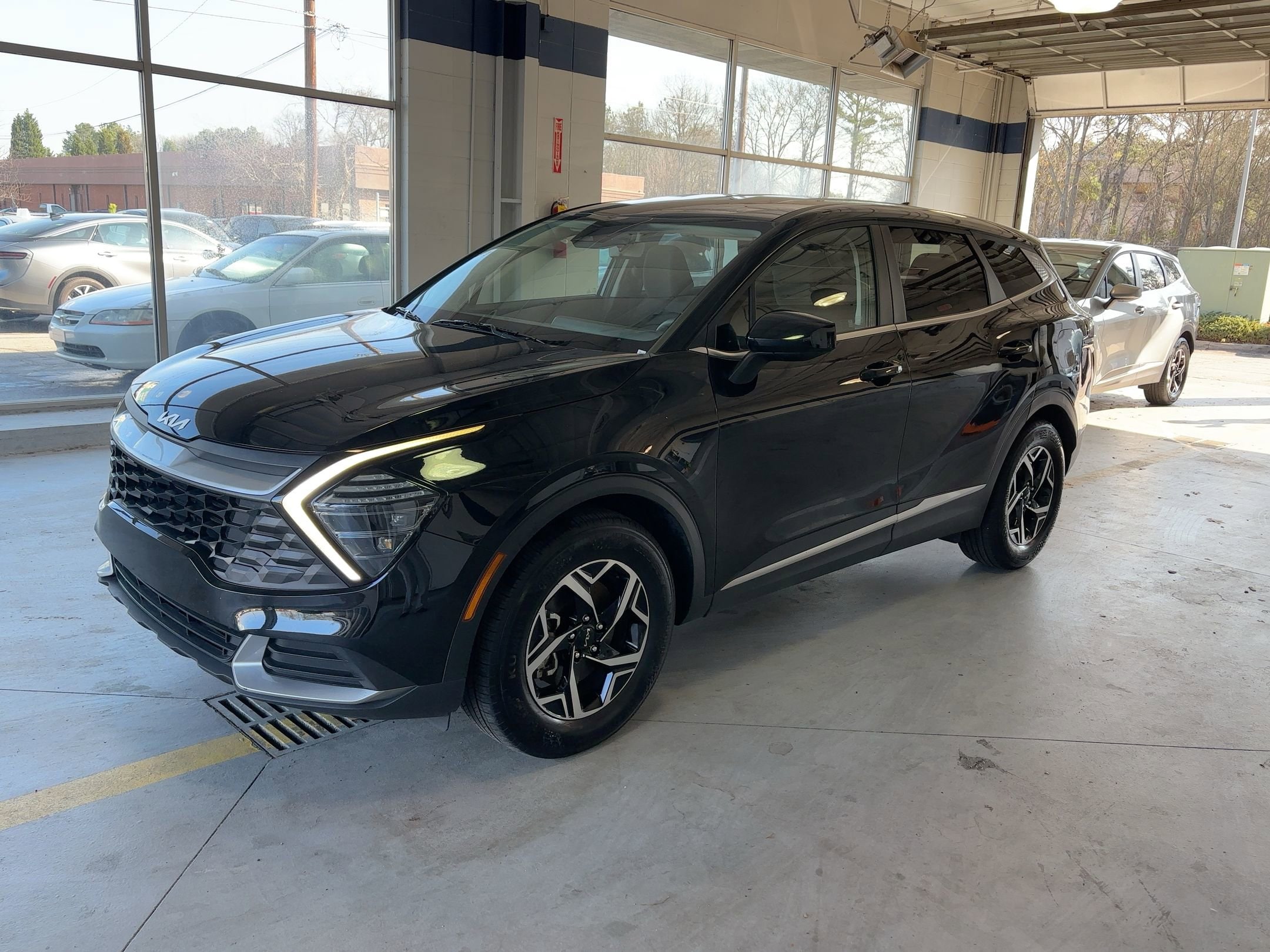 Thumbnail: 2025 Kia Sportage - 3