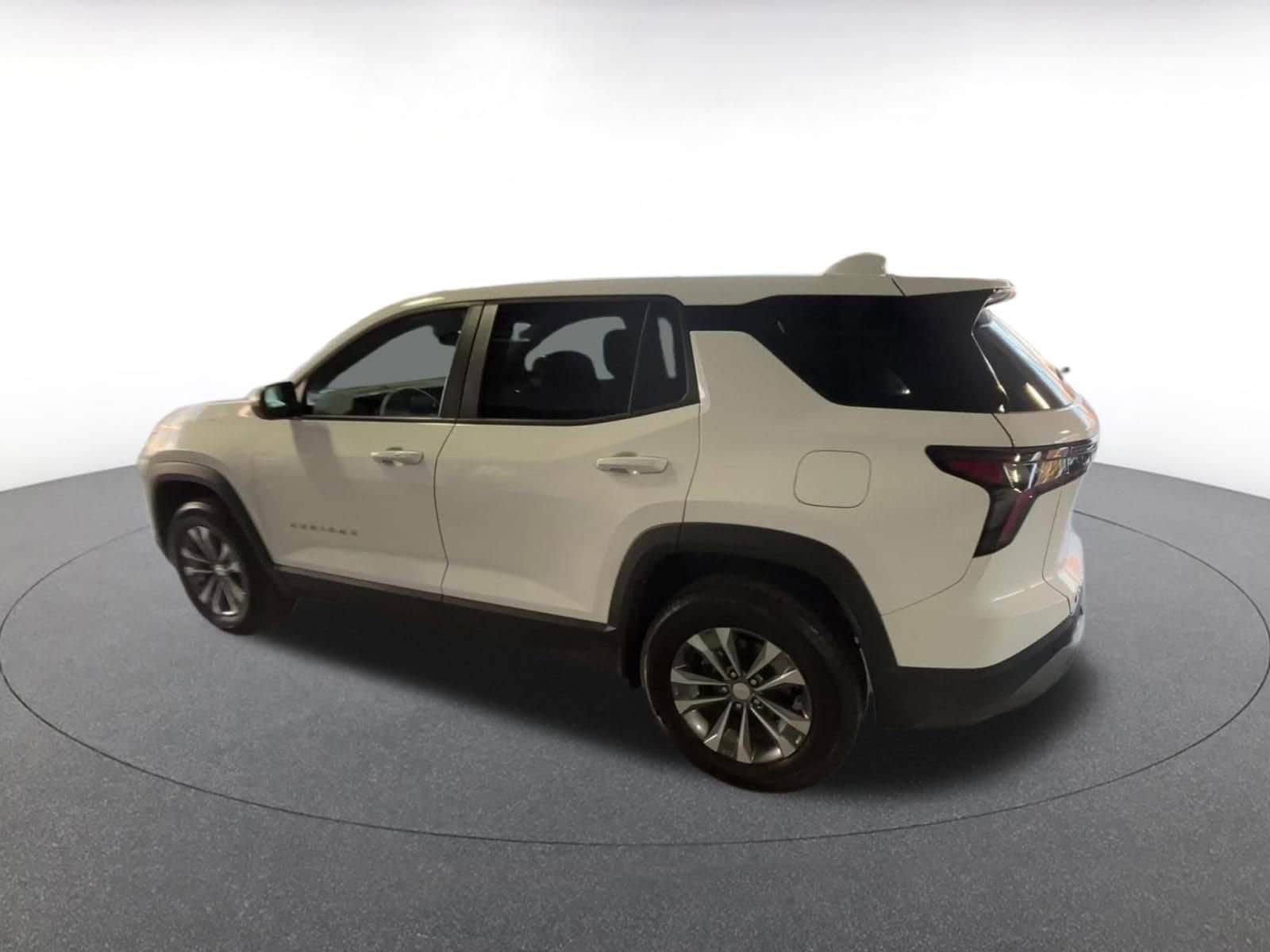 Thumbnail: 2025 Chevrolet Equinox - 15