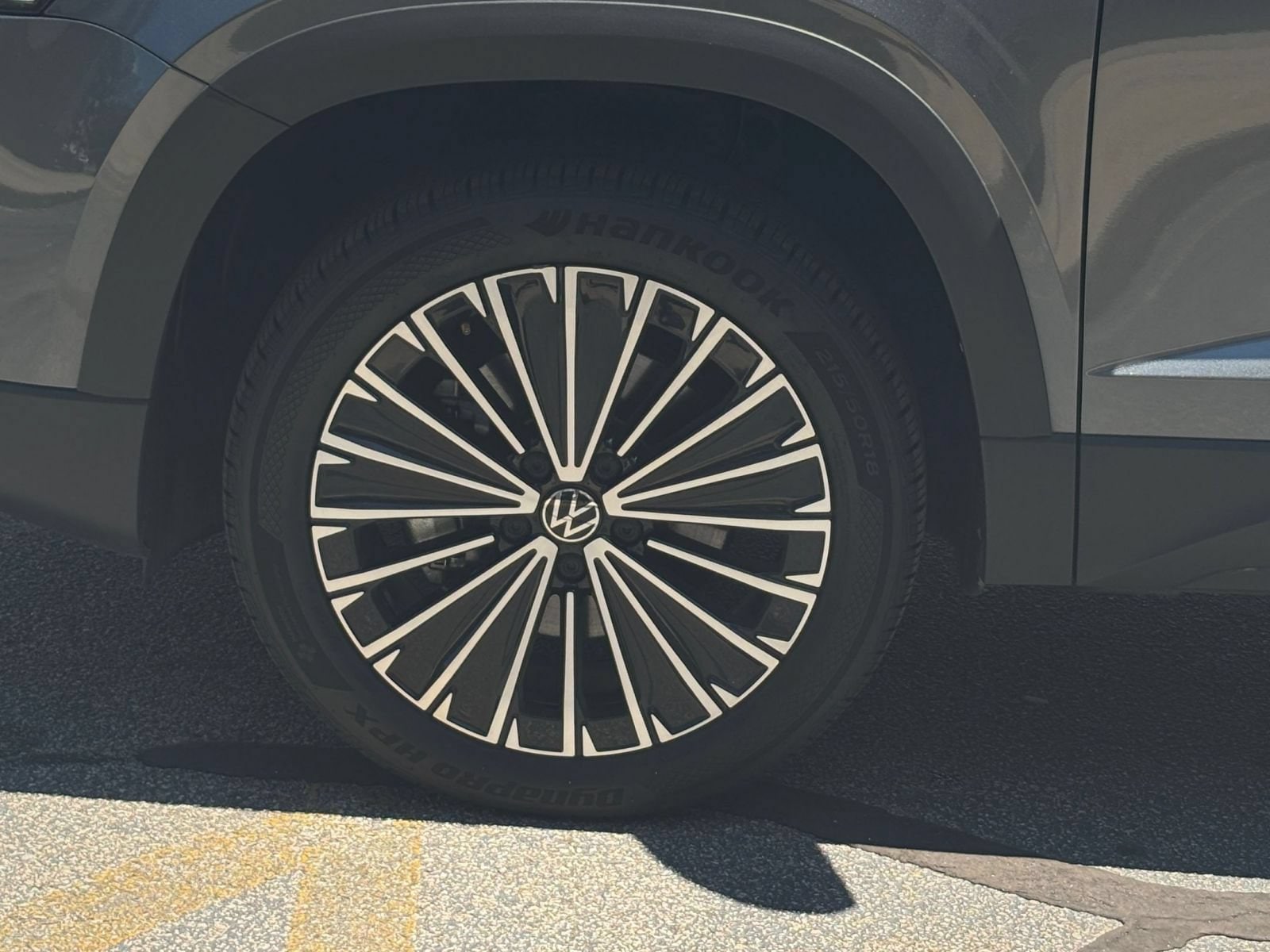 Thumbnail: 2025 Volkswagen Taos - 31