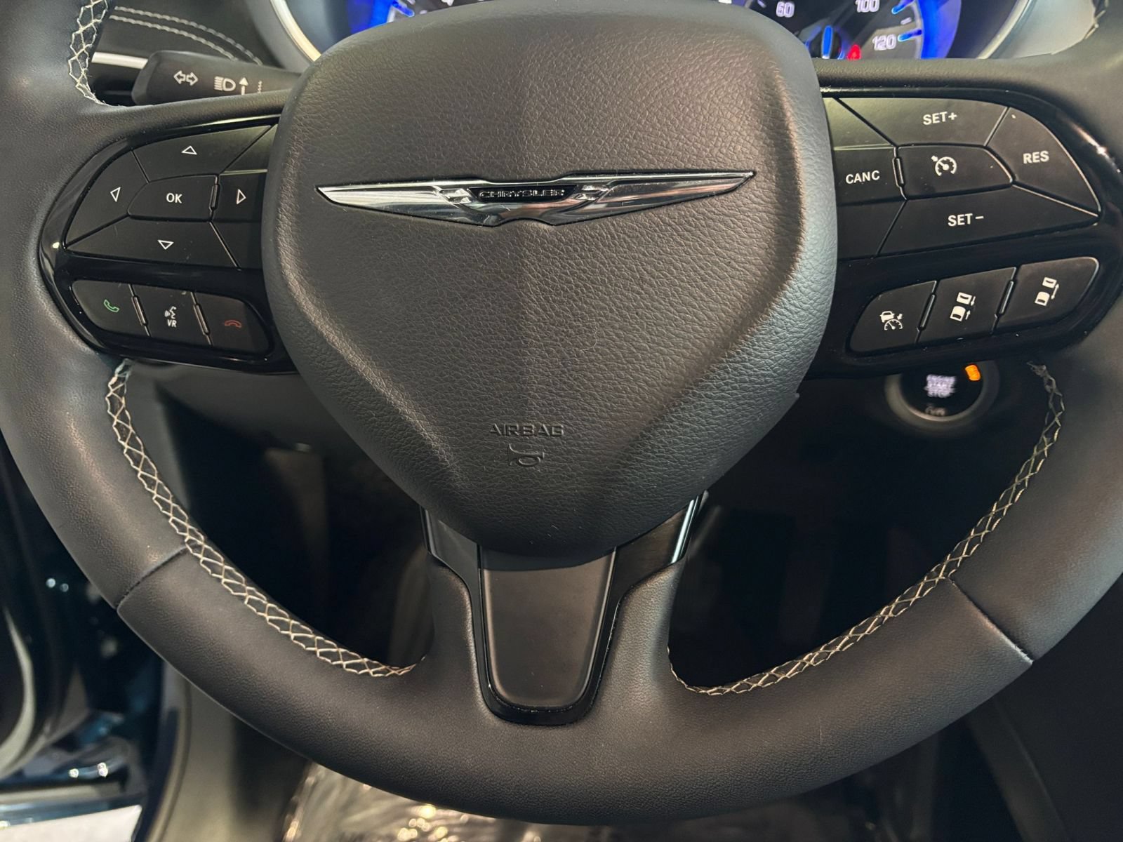 Thumbnail: 2025 Chrysler Pacifica - 30