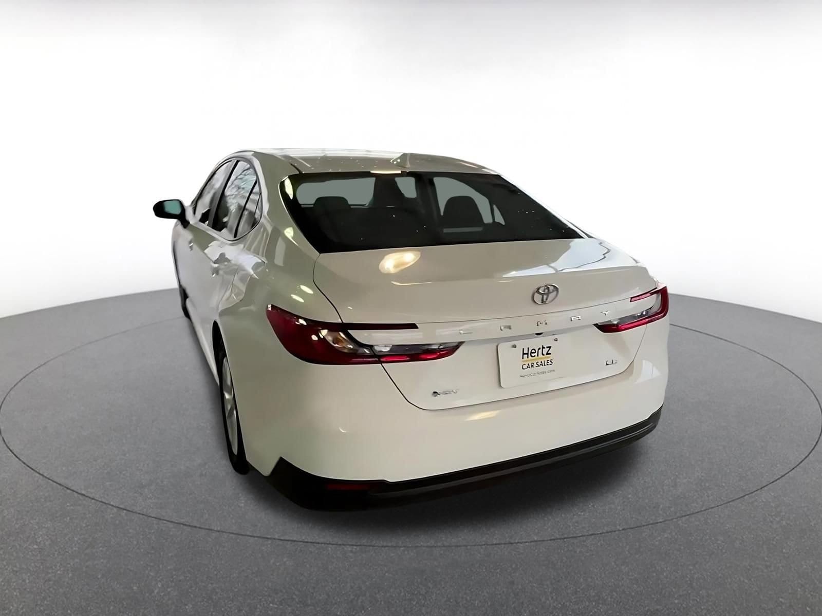 Thumbnail: 2025 Toyota Camry - 11