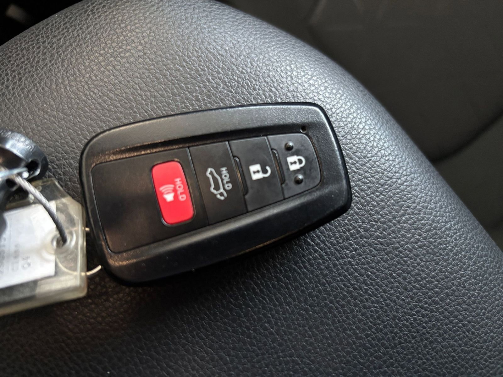 Thumbnail: 2025 Toyota RAV4 - 28