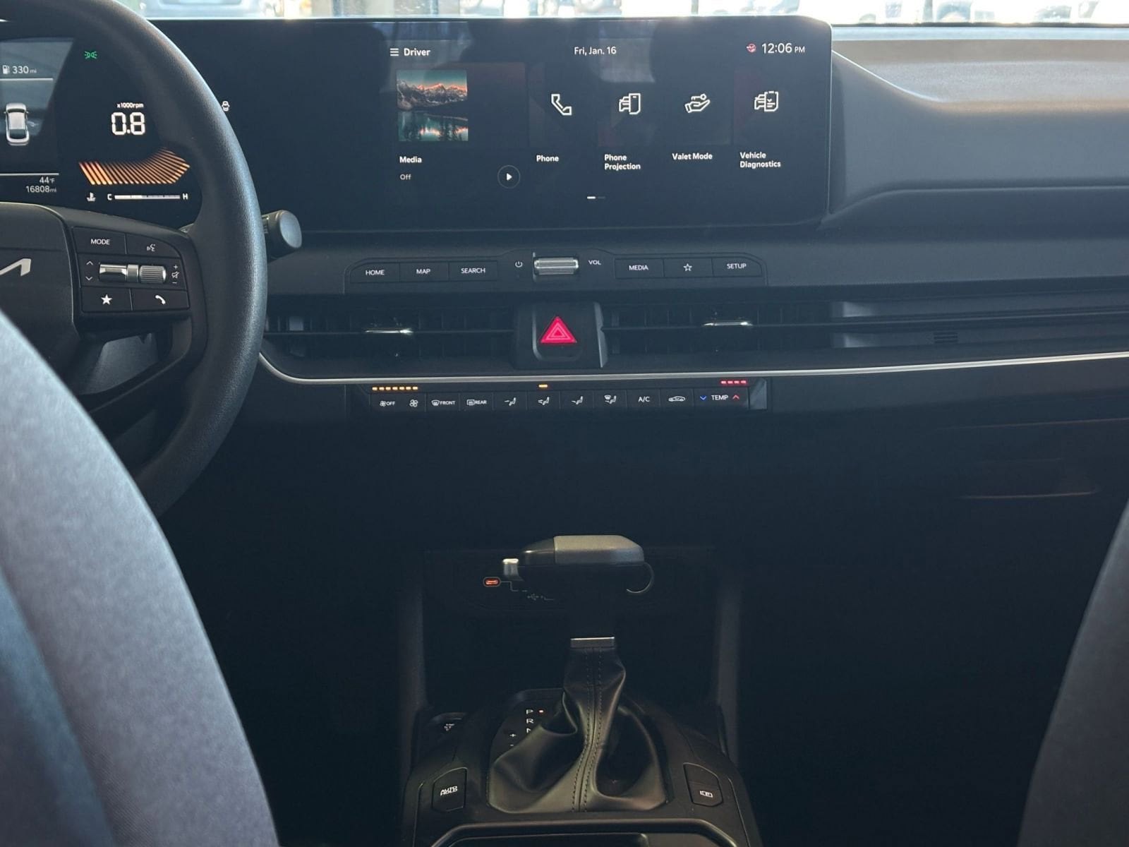 Thumbnail: 2025 Kia K4 - 18