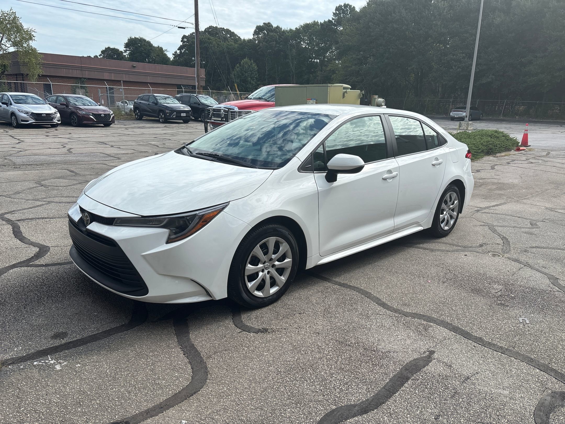 Thumbnail: 2023 Toyota Corolla - 35
