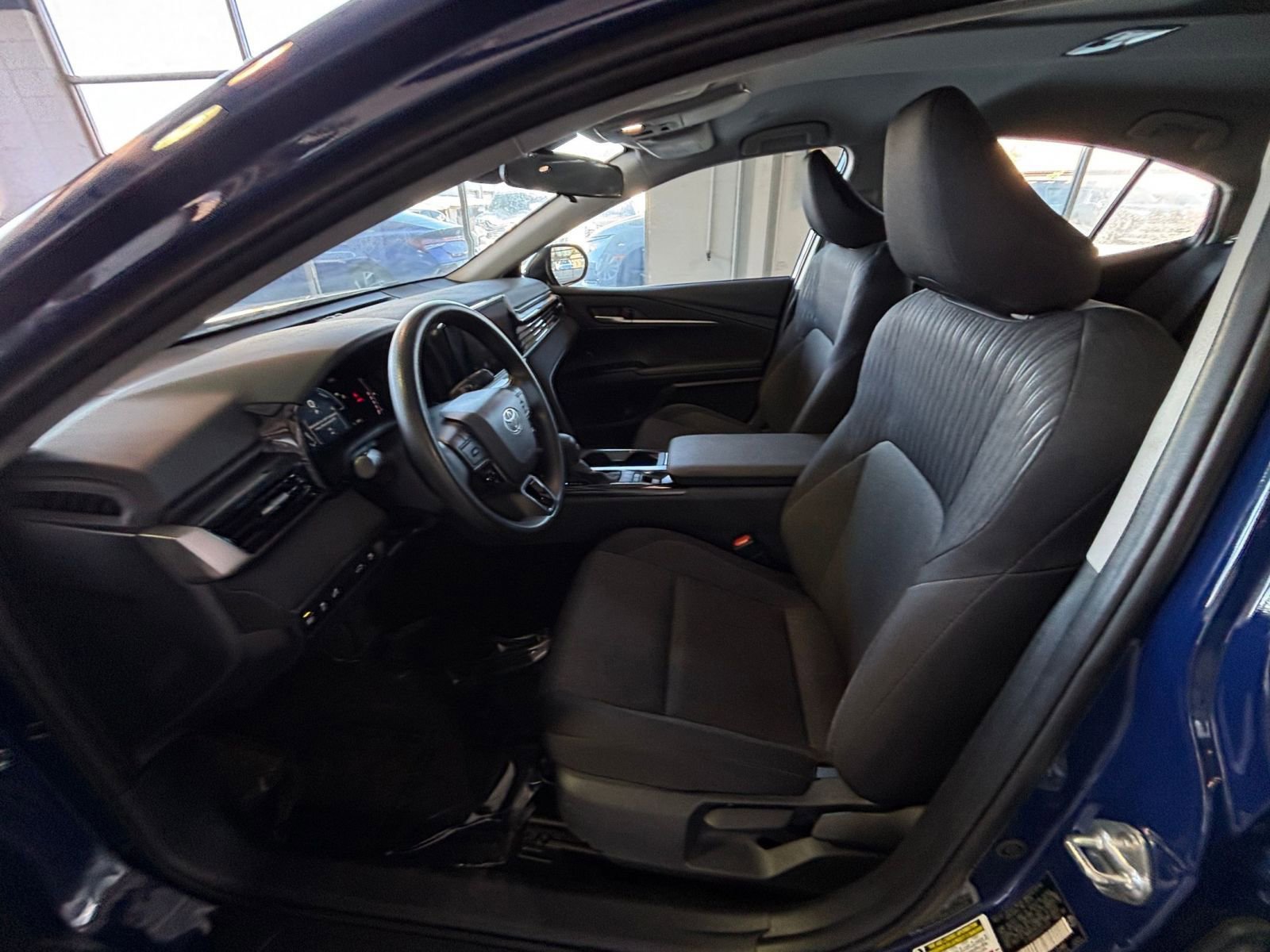 Thumbnail: 2025 Toyota Camry - 31