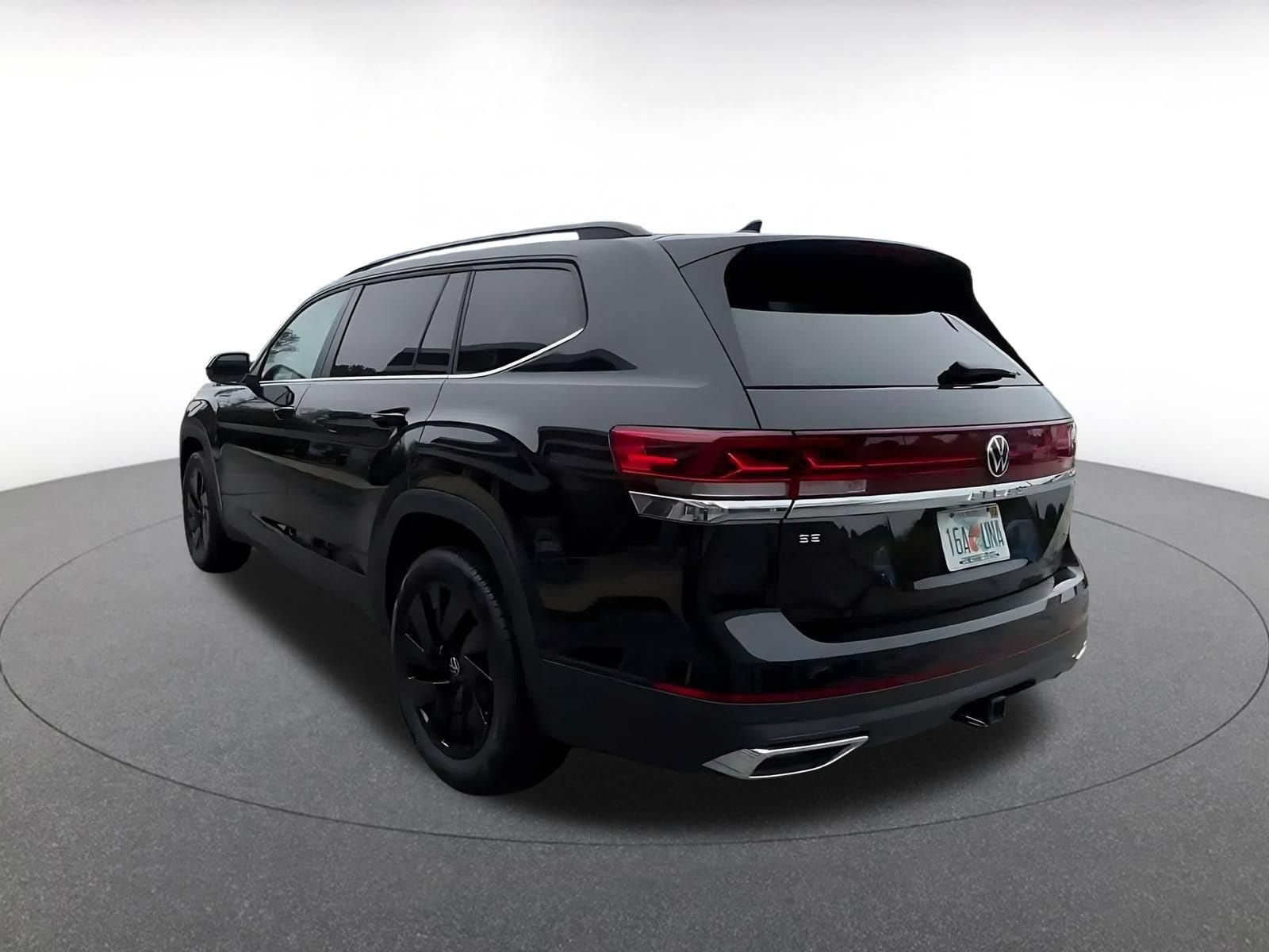 Thumbnail: 2026 Volkswagen Atlas - 10