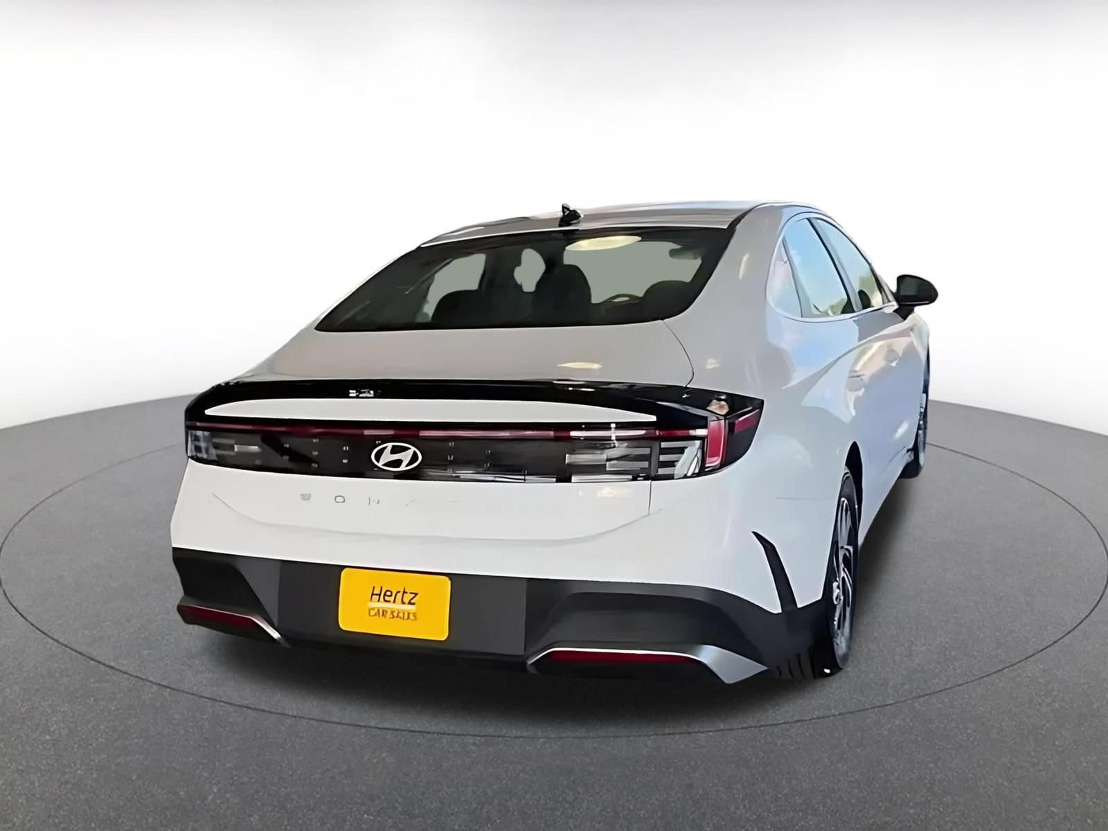 Thumbnail: 2026 Kia K4 - 13