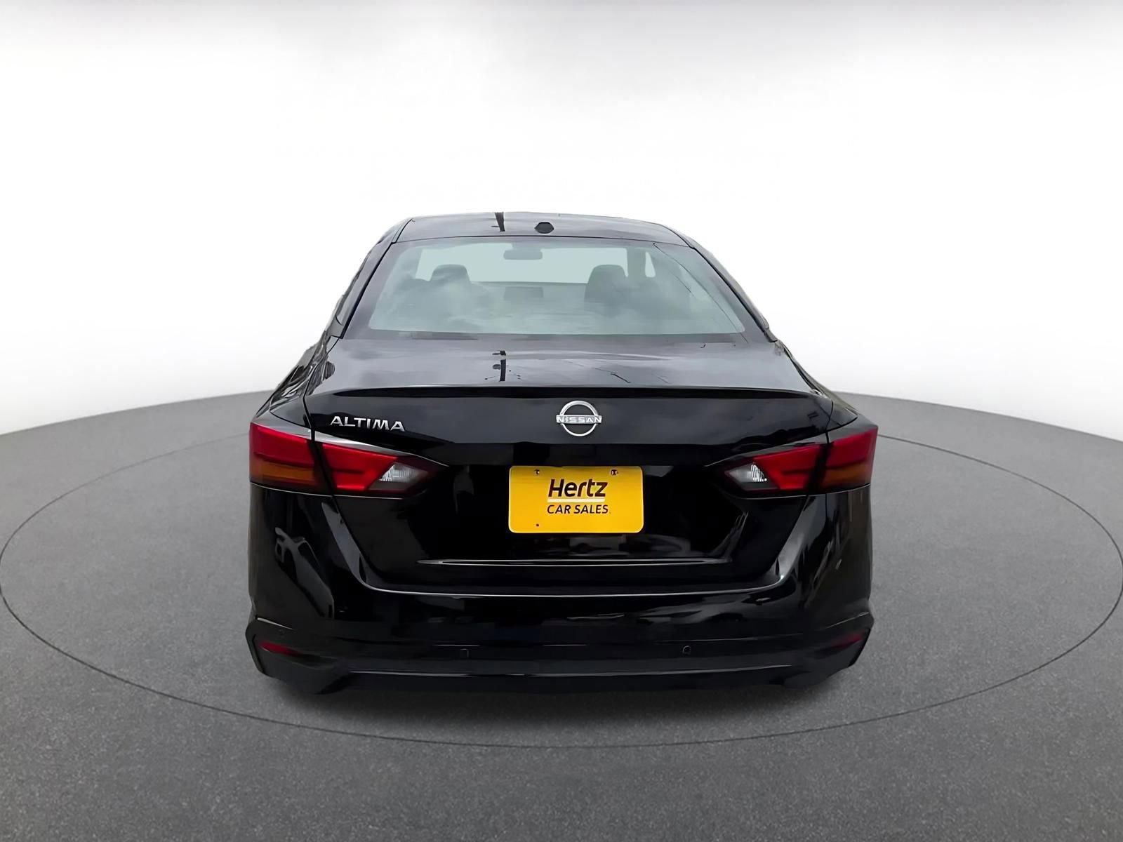 Thumbnail: 2025 Nissan Altima - 12