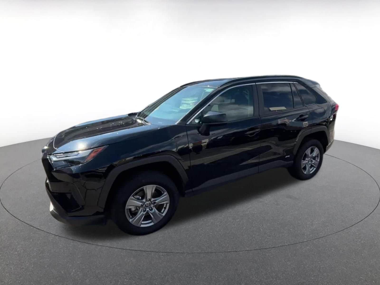 Thumbnail: 2025 Toyota RAV4 - 7