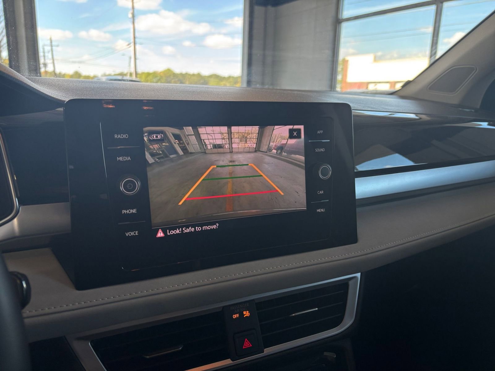 Thumbnail: 2025 Volkswagen Taos - 23