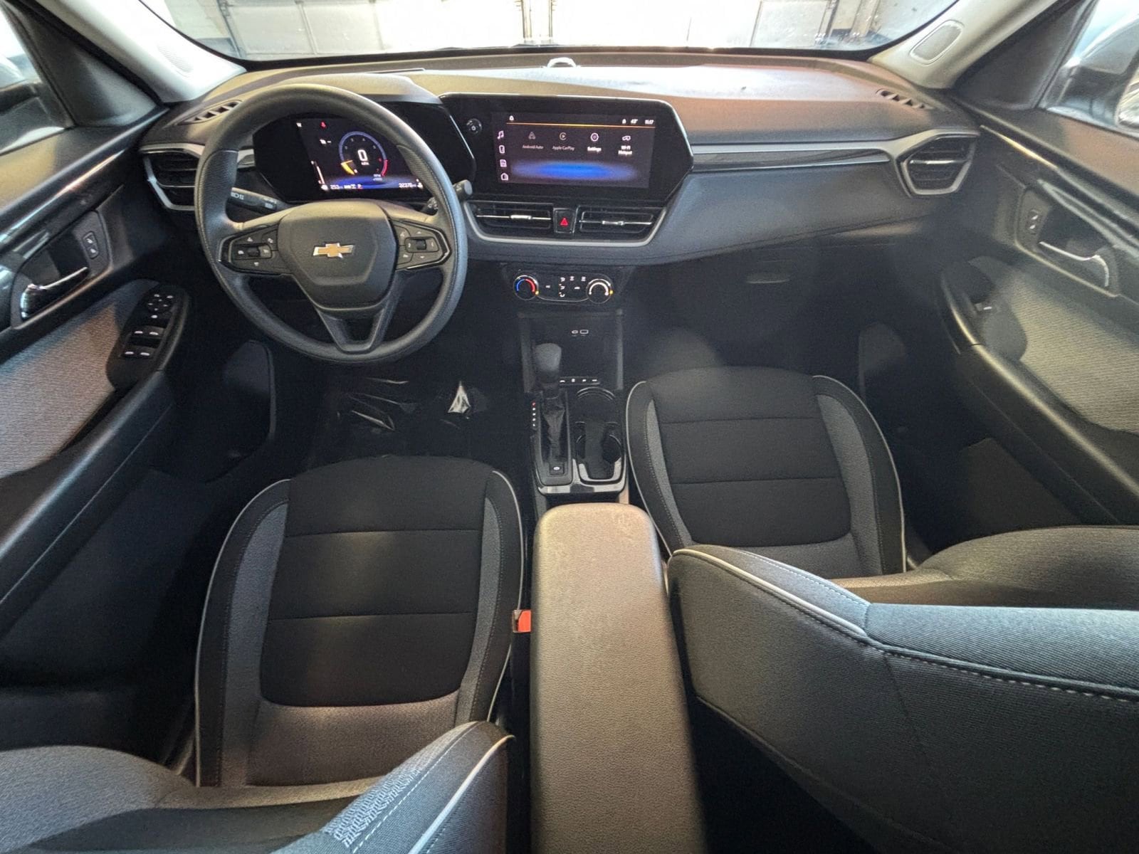 Thumbnail: 2025 Chevrolet TrailBlazer - 31