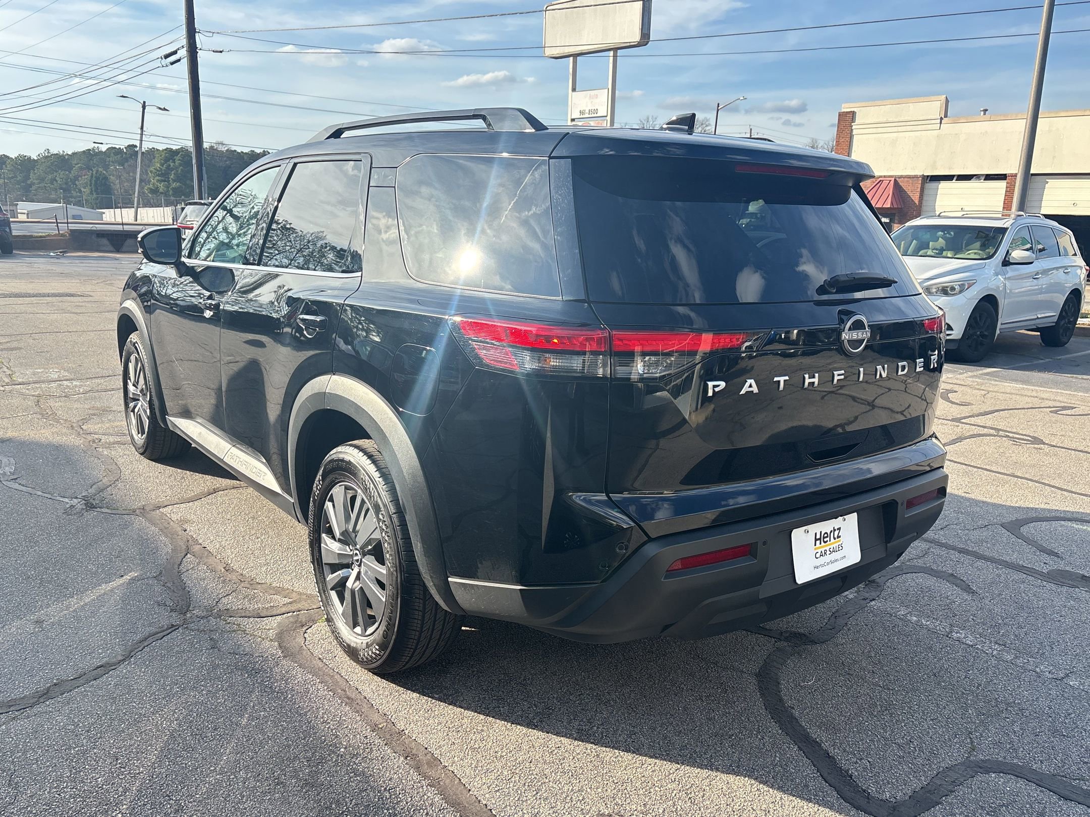 Thumbnail: 2025 Nissan Pathfinder - 10