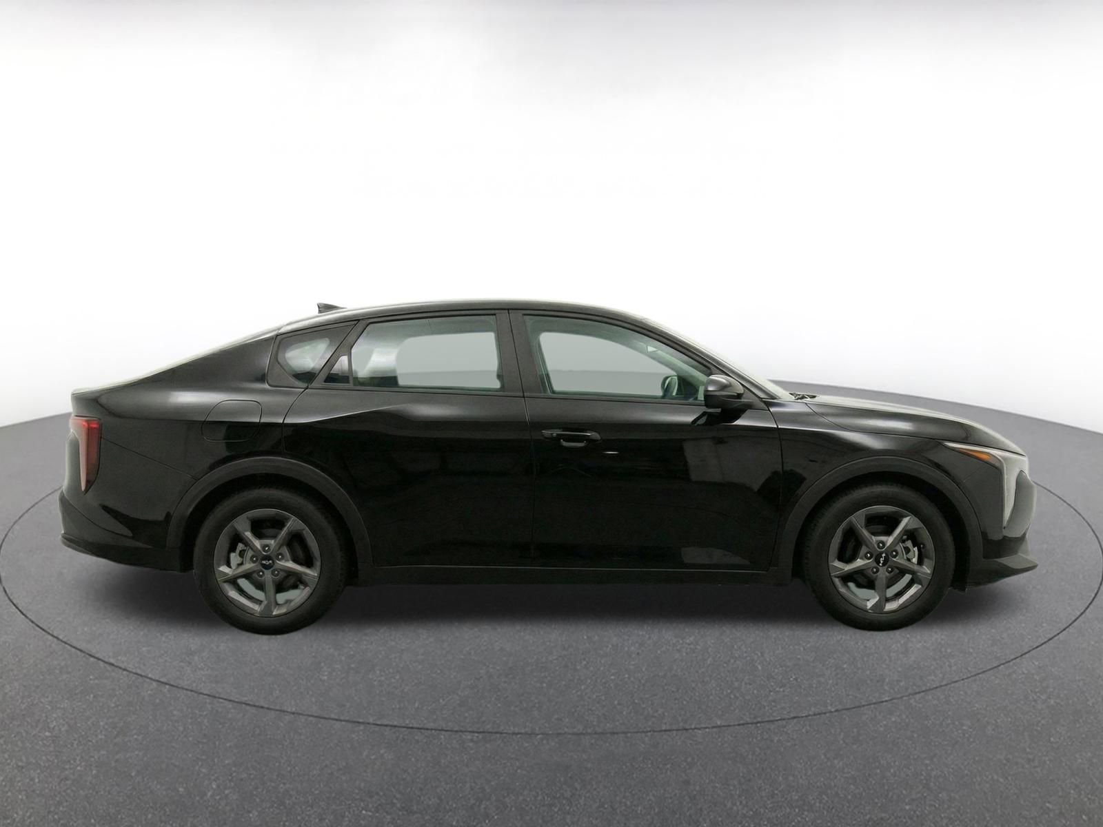 Thumbnail: 2025 Kia K4 - 13