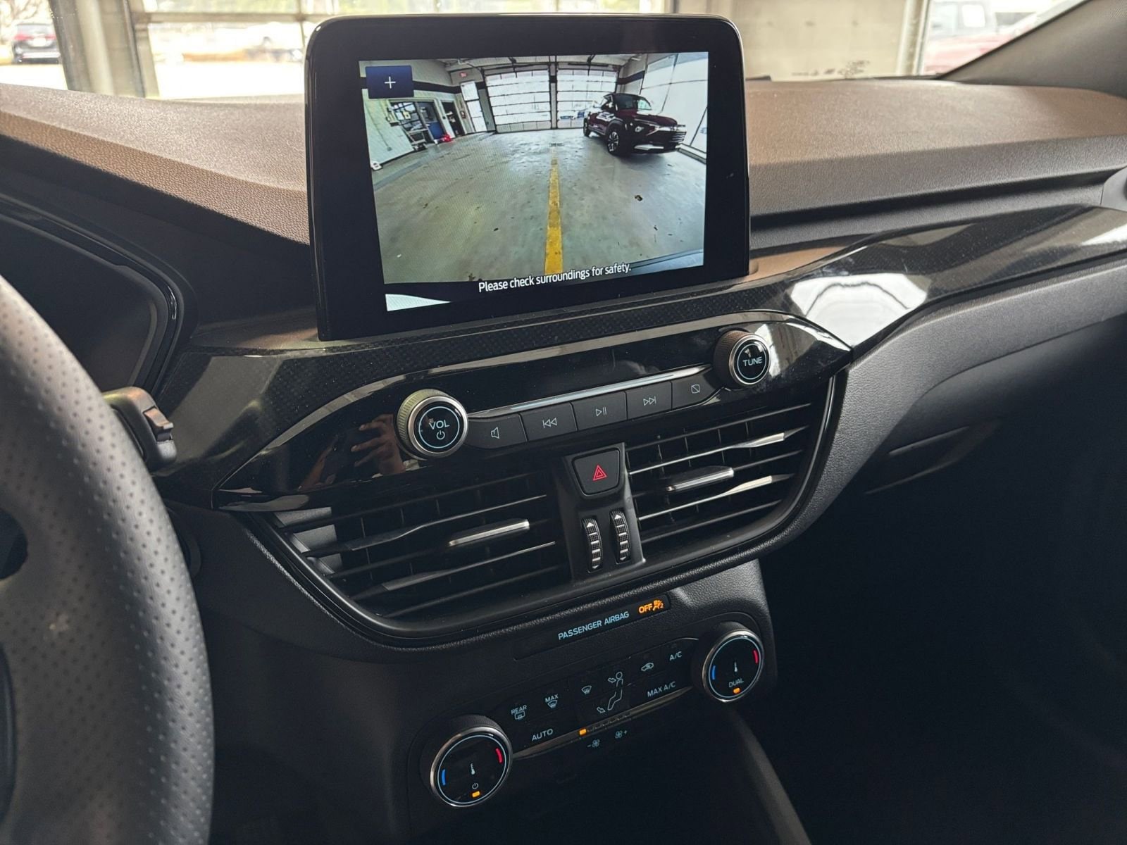 Thumbnail: 2025 Ford Escape - 25