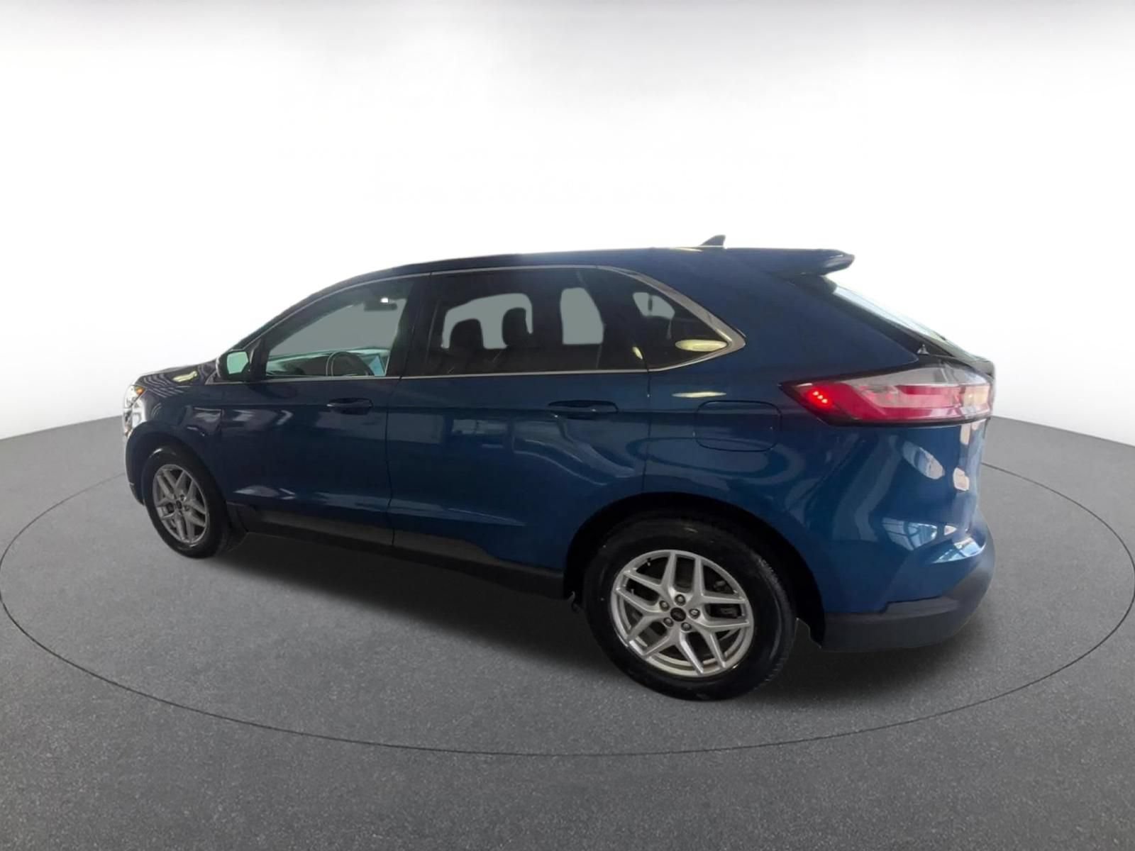 Thumbnail: 2024 Ford Edge - 10