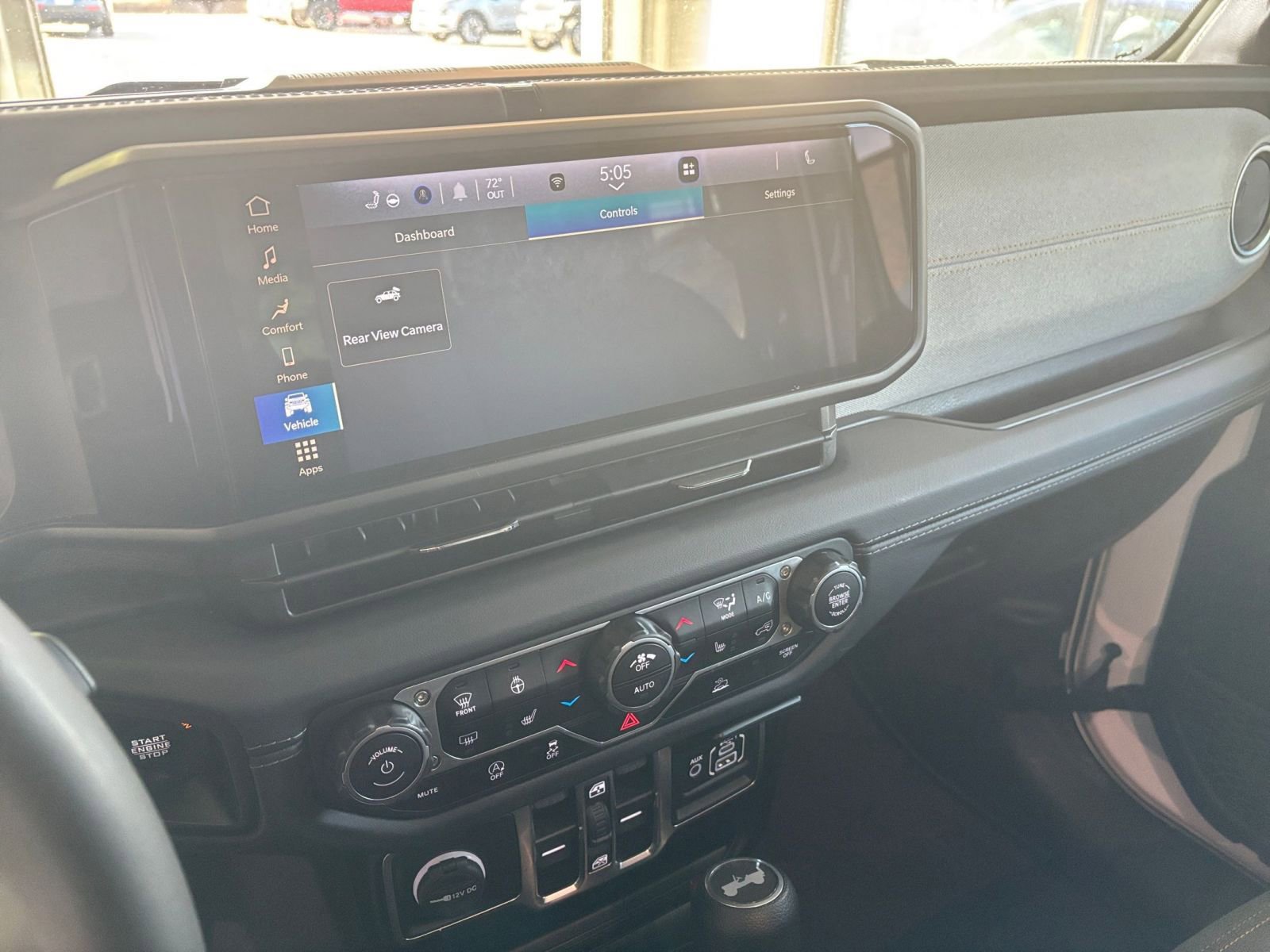 Thumbnail: 2025 Jeep Wrangler - 21