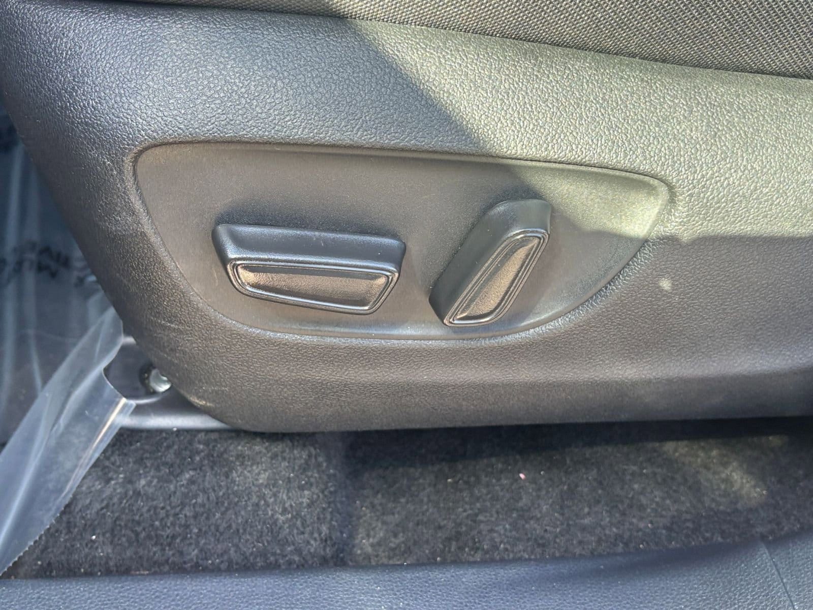 Thumbnail: 2025 Toyota Highlander - 22