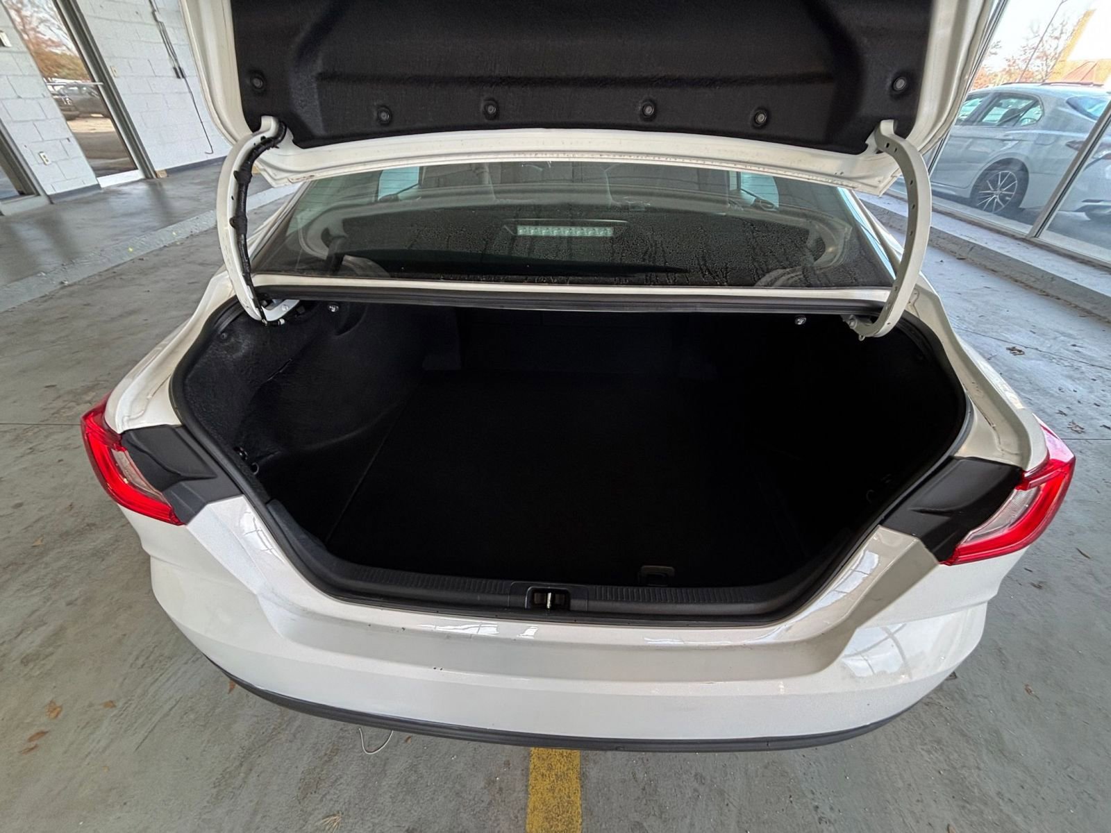 Thumbnail: 2025 Toyota Camry - 33